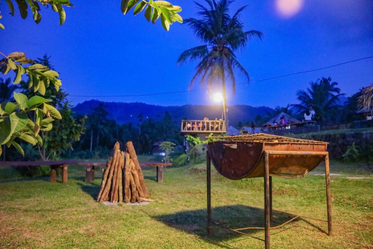הוילה Munduk Puri Sunny Camp מראה חיצוני תמונה